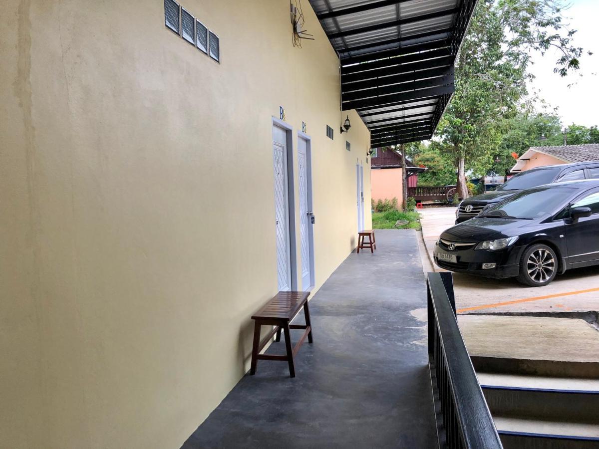 Chillchillsangkhlaburi โรงแรมชิลชิลสังขละบุรี Ngoại thất bức ảnh